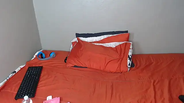 Lunalee online show from November 2025 10:36:01 PM