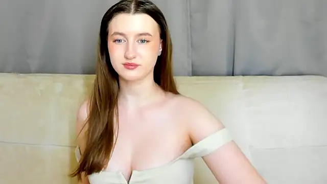 Snapshot of MissFoxy_Ti chatting on November 2025 01:15:02 AM MissFoxy Ti online show from November 2025 01:15:02 AM