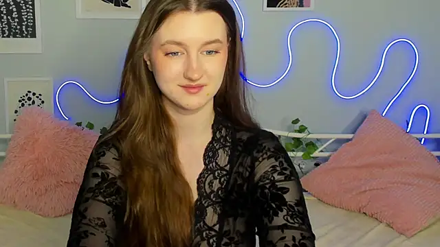 Snapshot of MissFoxy_Ti chatting on January 2026 02:17:01 AM MissFoxy Ti online show from January 2026 02:17:01 AM