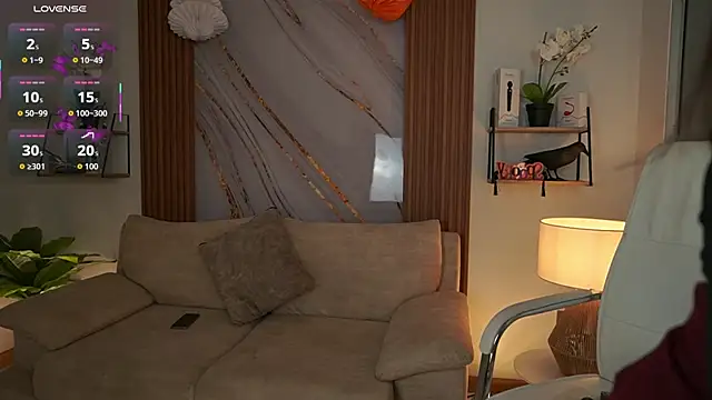 MilaCrave online show from October 2025 11:43:02 AM