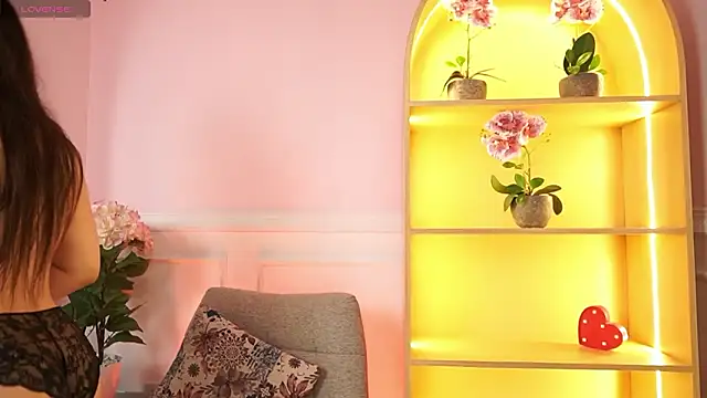 MilaCrave online show from March 2026 11:39:01 AM