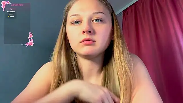 Snapshot of Smoke_mama chatting on November 2025 09:31:02 AM Smoke mama online show from November 2025 09:31:02 AM