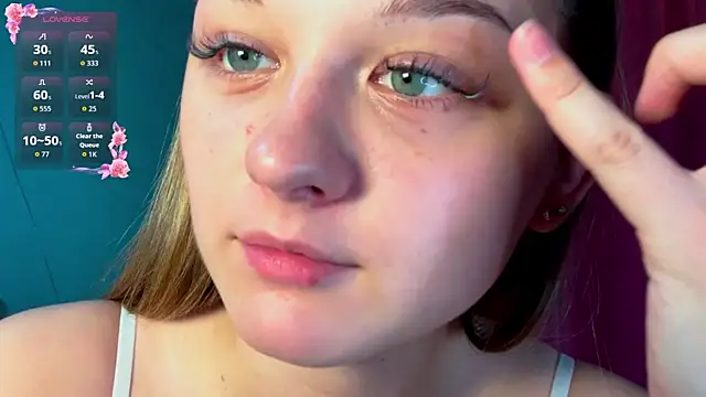 Snapshot of Smoke_mama chatting on November 2025 04:26:02 AM Smoke mama online show from November 2025 04:26:02 AM