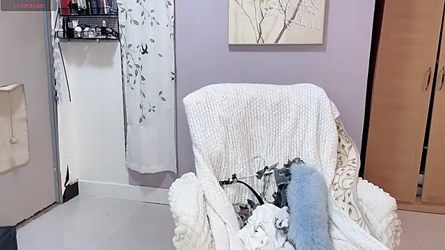 Y2Luvk online show from December 2025 09:43:02 PM