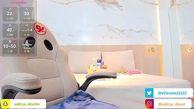 valirya devote online show from November 2025 03:05:01 AM