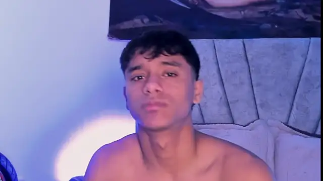 ZYZZ1312 online show from October 2025 06:54:02 PM