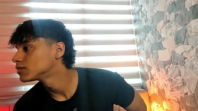 ZYZZ1312 online show from March 2026 06:58:01 PM