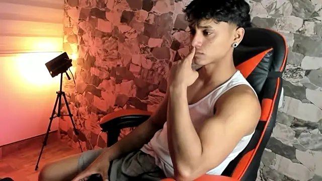 Snapshot of ZYZZ1312 chatting on June 2026 01:16:01 AM ZYZZ1312 online show from June 2026 01:16:01 AM