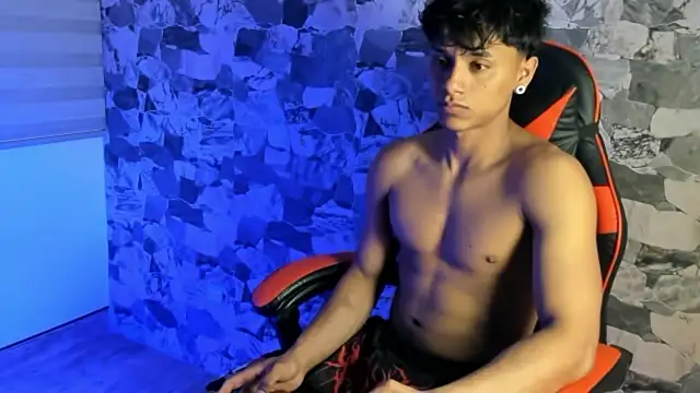 Snapshot of ZYZZ1312 chatting on July 2026 04:18:01 AM ZYZZ1312 online show from July 2026 04:18:01 AM
