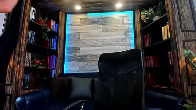 Donovan Desmond online show from December 2025 08:07:02 PM