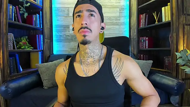 Donovan Desmond online show from December 2025 03:46:02 AM