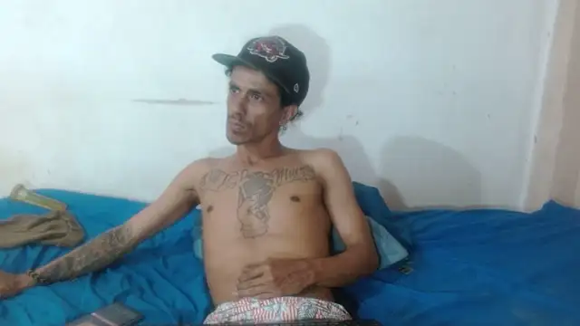 femboy bigcock online show from March 2026 12:06:01 AM