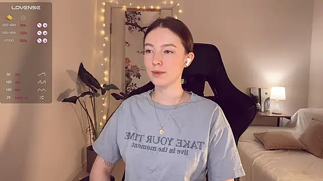 lucky13    online show from January 2026 09:29:01 PM