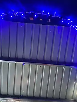 Snapshot of intoxicated13 chatting on April 2026 04:40:02 PM intoxicated13 online show from April 2026 04:40:02 PM