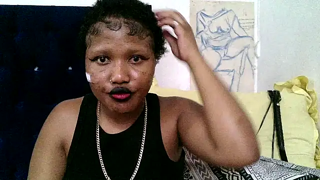 BUNNYCHOWX28 online show from April 2026 08:21:01 PM