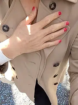 pink-mai online show from March 2026 04:07:01 AM