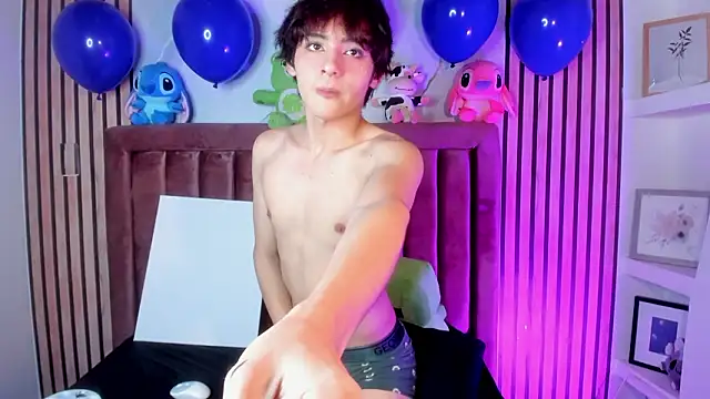 Snapshot of MathiasGreen_ chatting on February 2026 03:14:02 AM MathiasGreen online show from February 2026 03:14:02 AM