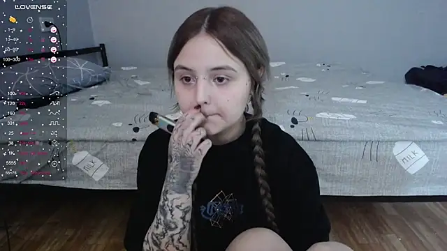 Snapshot of vendymories chatting on February 2026 07:33:02 PM vendymories online show from February 2026 07:33:02 PM