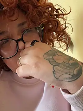 chiaretta loveit online show from November 2025 02:40:02 PM