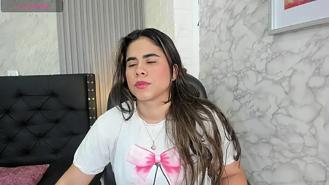 Snapshot of alicy__torres chatting on May 2026 12:11:02 PM alicy torres online show from May 2026 12:11:02 PM