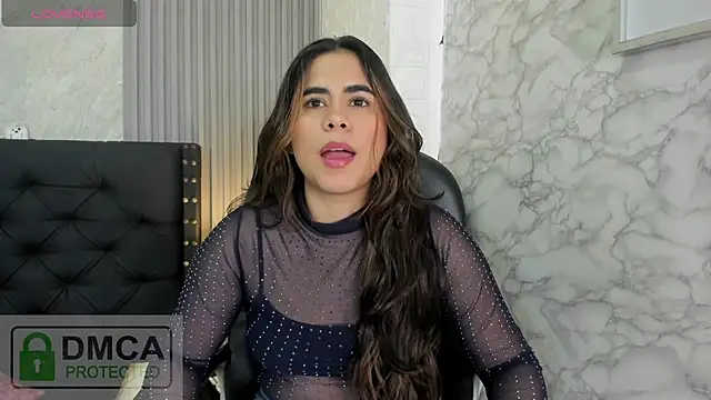 Snapshot of alicy__torres chatting on June 2026 12:25:01 PM alicy torres online show from June 2026 12:25:01 PM