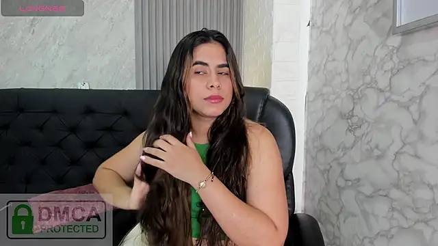 Snapshot of alicy__torres chatting on June 2026 12:19:02 PM alicy torres online show from June 2026 12:19:02 PM