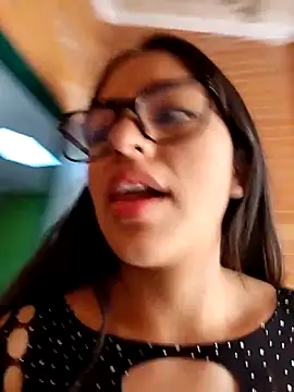 Goddesscut333 online show from November 2025 06:28:01 PM