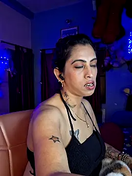 Love Beauty01 online show from March 2026 07:03:01 PM