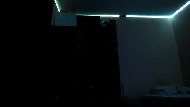 AlphaMasterXxx online show from October 2025 03:43:01 AM