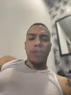 AlphaMasterXxx online show from November 2025 10:48:01 AM