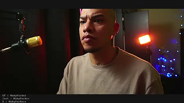 AlphaMasterXxx online show from January 2026 09:16:01 PM