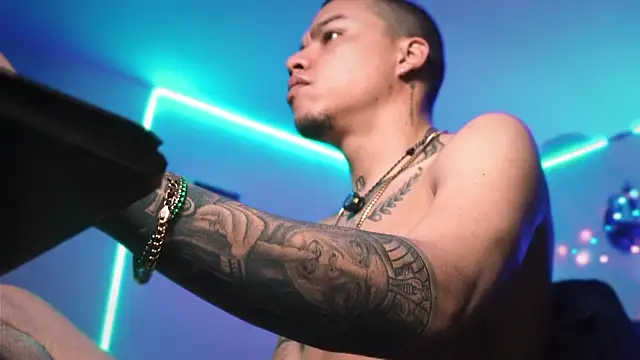 AlphaMasterXxx online show from February 2026 11:17:01 AM