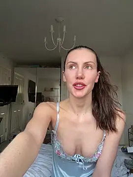 Snapshot of MilaRenee chatting on February 2026 04:05:02 PM MilaRenee online show from February 2026 04:05:02 PM