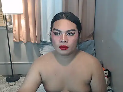 Snapshot of TSbrianaHugeCock chatting on June 2026 06:23:01 PM TSbrianaHugeCock online show from June 2026 06:23:01 PM