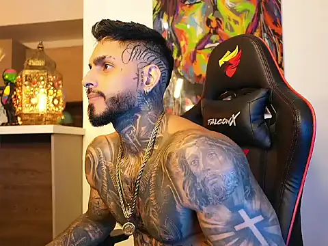 logan hugh8 online show from October 2025 01:23:01 AM