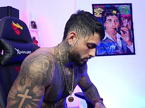 logan hugh8 online show from November 2025 01:16:01 AM