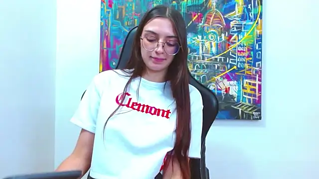 Lea Deluc online show from March 2026 06:47:02 PM