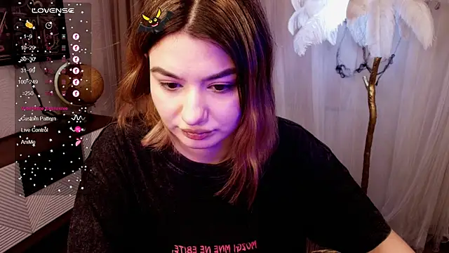 Dark Moni online show from November 2025 02:44:01 AM