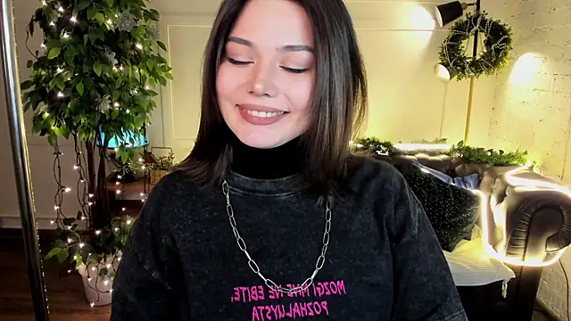 Dark Moni online show from December 2025 02:28:02 AM