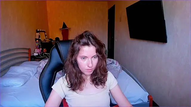 Snapshot of Agata_in_Wonderland chatting on October 2025 08:01:01 AM Agata in Wonderland online show from October 2025 08:01:01 AM