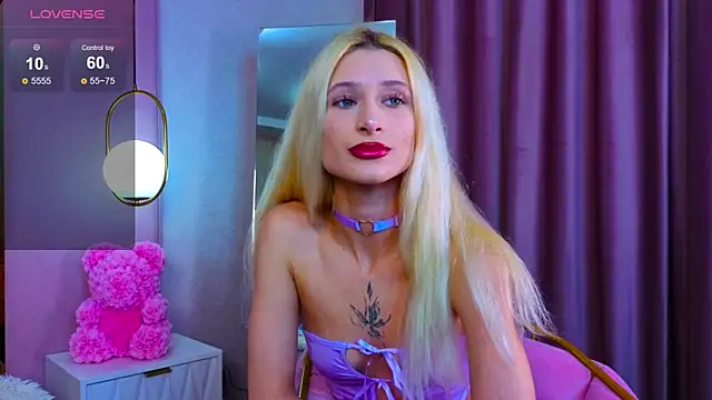 Monica Leen online show from October 2025 06:37:02 AM