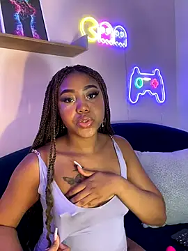 Snapshot of AngelaRoberts chatting on September 2025 04:56:01 PM AngelaRoberts online show from September 2025 04:56:01 PM