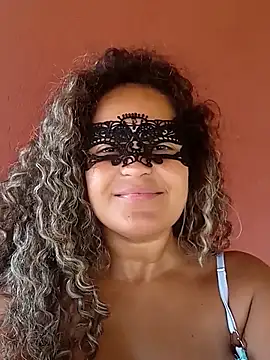 Snapshot of RaphinhaSanches chatting on March 2026 01:15:02 PM RaphinhaSanches online show from March 2026 01:15:02 PM