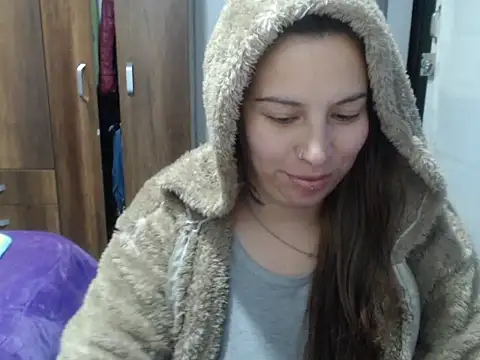 cloequeen15 online show from October 2025 08:07:01 PM