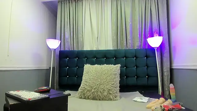 Snapshot of Oriana_Jhonson chatting on July 2026 12:49:01 AM Oriana Jhonson online show from July 2026 12:49:01 AM