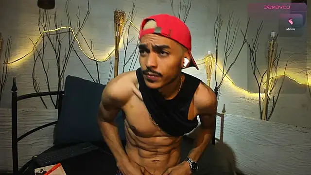 MarcusRain  online show from December 2025 03:59:02 AM