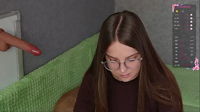 Violetwin online show from March 2026 10:12:02 AM