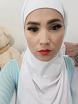 Snapshot of jamila_zair chatting on May 2026 02:32:01 PM jamila zair online show from May 2026 02:32:01 PM