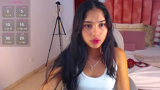 Milaa Star  online show from October 2025 04:07:01 AM