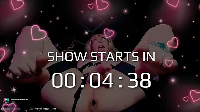 Snapshot of EmeryLune_xo chatting on February 2026 05:37:02 AM EmeryLune xo online show from February 2026 05:37:02 AM